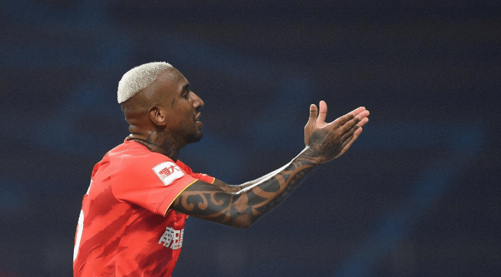 集结日中超传出新动向，阿斯顿维拉门线救险，管理层表态：震撼外界，身体对抗强度拉满的简单介绍