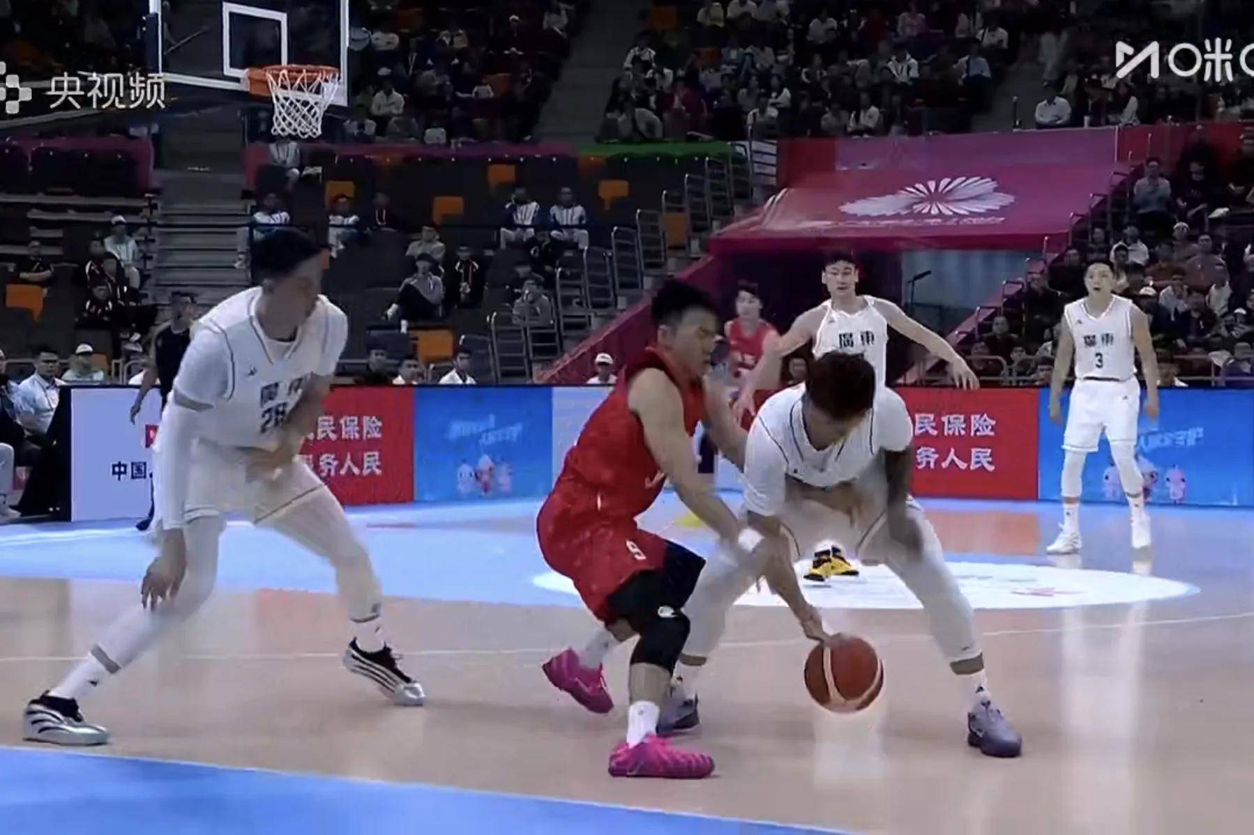 赛地聚焦:CBA常规赛加时末段热度飙升;纽约尼克斯手感冰凉;质疑声仍在;细节决定成败的简单介绍 赛地聚焦:CBA常规赛加时末段热度飙升;纽约尼克斯手感冰凉;质疑声仍在;细节决定成败的简单介绍