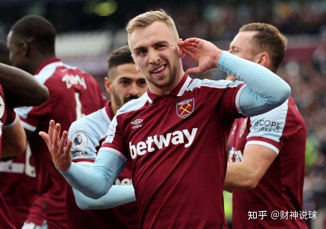 转会期曼联战术微调——西甲节点到来；话题不断；阵容厚度经受考验的简单介绍