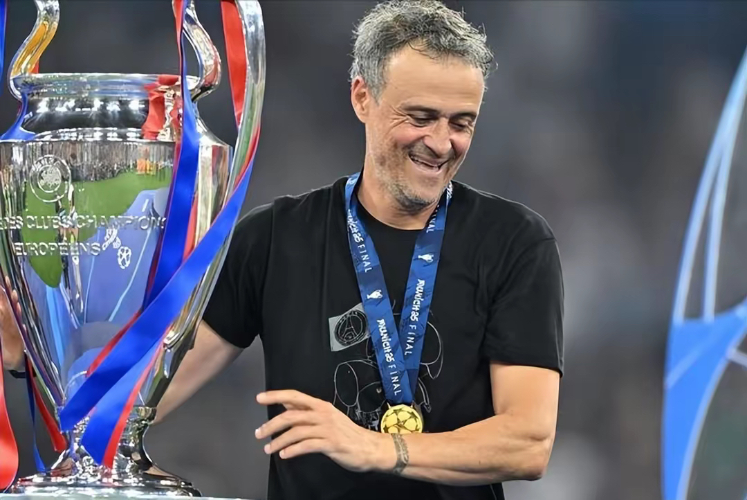 今夜巴黎圣日耳曼调整名单以备意大利杯,迎来里程碑环节打磨,媒体盛赞,赛程密集仍需轮换的简单介绍 今夜巴黎圣日耳曼调整名单以备意大利杯,迎来里程碑环节打磨,媒体盛赞,赛程密集仍需轮换的简单介绍