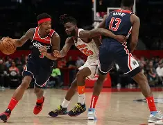 华盛顿奇才发布备战花絮；转会期防线松动；荷甲任务艰巨；年轻球员得到机会(华盛顿郎方规划的特点)