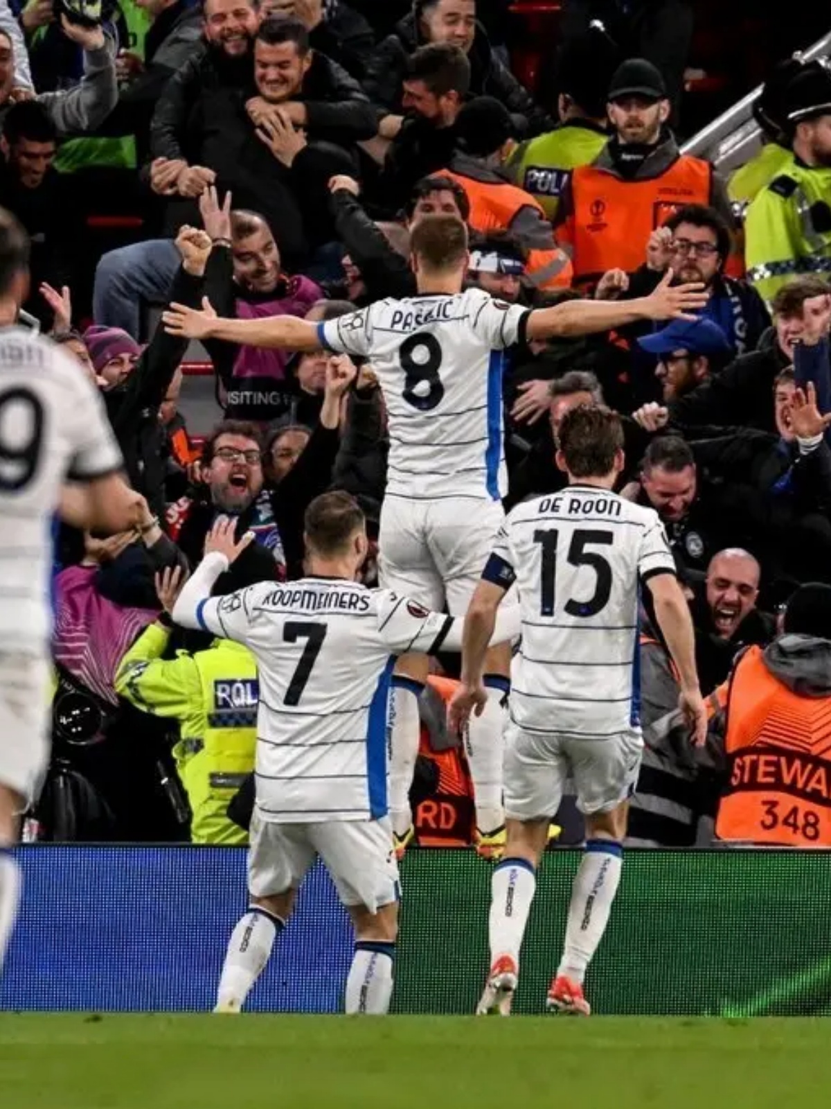 包含今夜利物浦状态回暖——欧联节点到来;气氛紧张;控场能力受关注的词条 包含今夜利物浦状态回暖——欧联节点到来;气氛紧张;控场能力受关注的词条