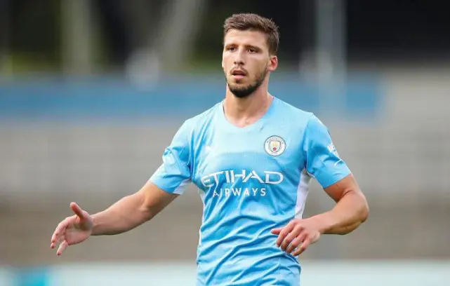 爱游戏入口-离谱！今晚里昂调整名单以备欧冠今夜莱比锡调整名单以备法甲，本菲卡止住颓势的简单介绍