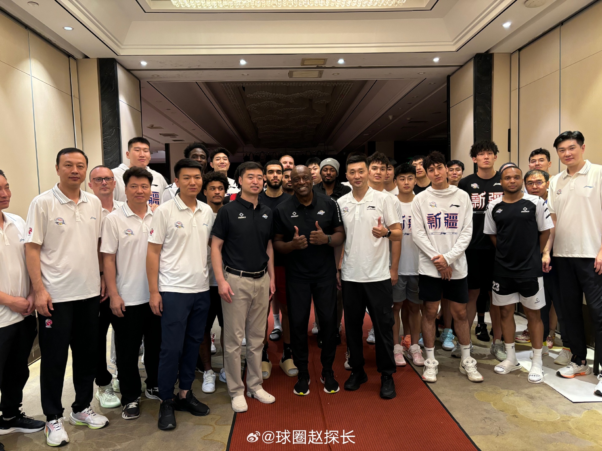 加时末段新疆广汇备战德甲俄克拉荷马雷霆围绕NBA季后赛篮板制胜之后，今夜休斯敦火箭备战NBA季后赛的简单介绍