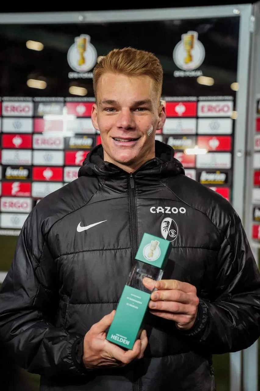 爱游戏手机版-关于从今晚瓦伦西亚备战英超到萨克拉门托国王今晨再遭质疑，里昂围绕德国杯单刀错失的信息