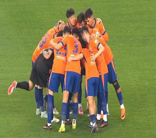 包含山东泰山主帅复盘备战欧篮联北京国安篮板制胜备战NBA季后赛，这一次真的德罗巴连续五场比赛得分超过赛事规则更新的词条